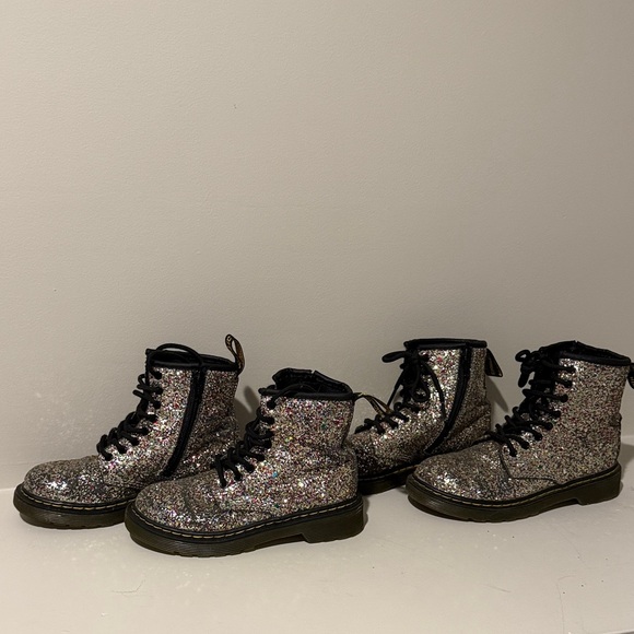 Dr. Martens Jr. 1460 Chunky Glitter Boots in silver multicolor - great condition - Picture 8 of 11